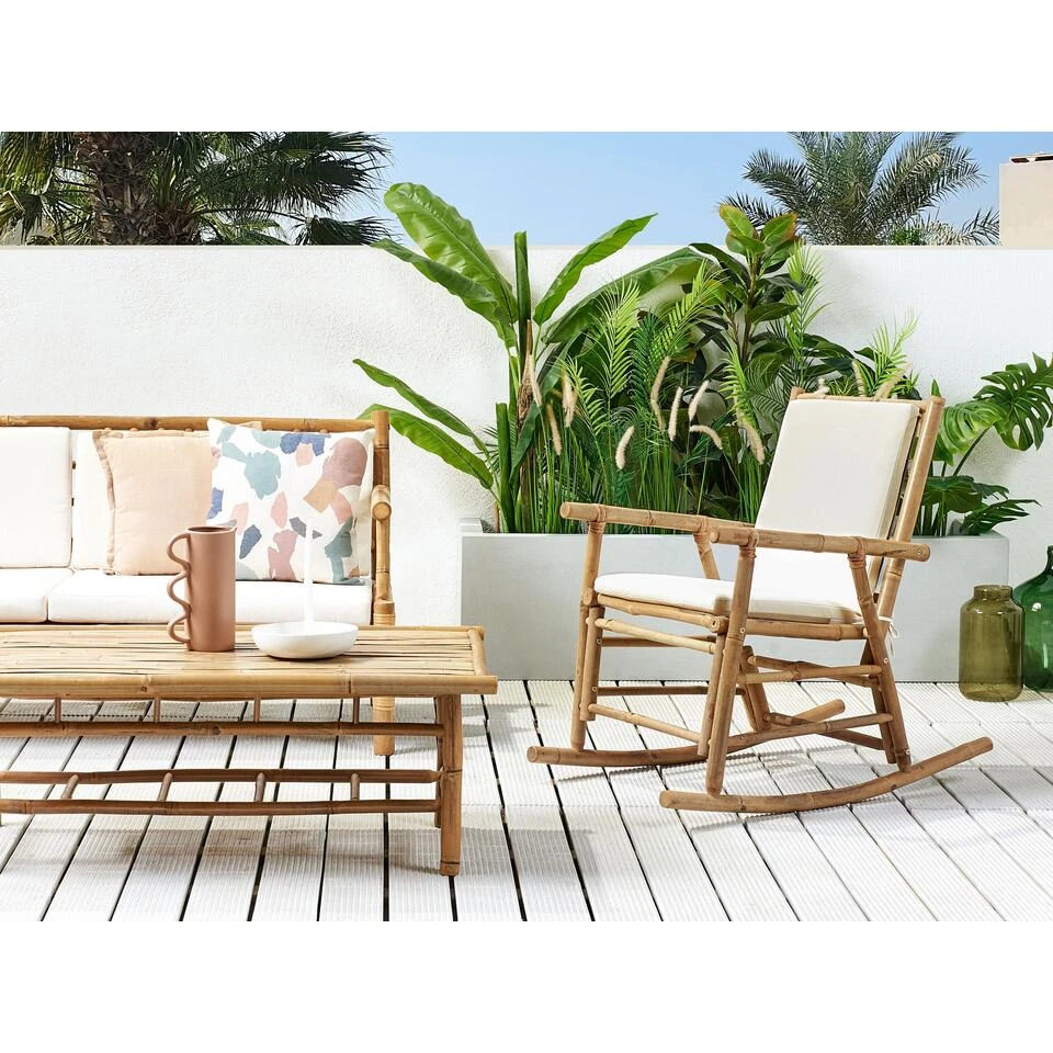 Beliani Schommelstoel FRIGOLE - Lichte Houtkleur Bamboehout 4 Beliani Schommelstoel FRIGOLE - Lichte Houtkleur Bamboehout - Afbeelding 2